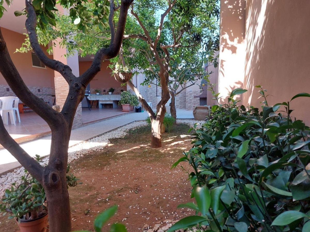 Апарт отель Casa Con Giardino Giacalone Мазара-дель-Валло Экстерьер фото